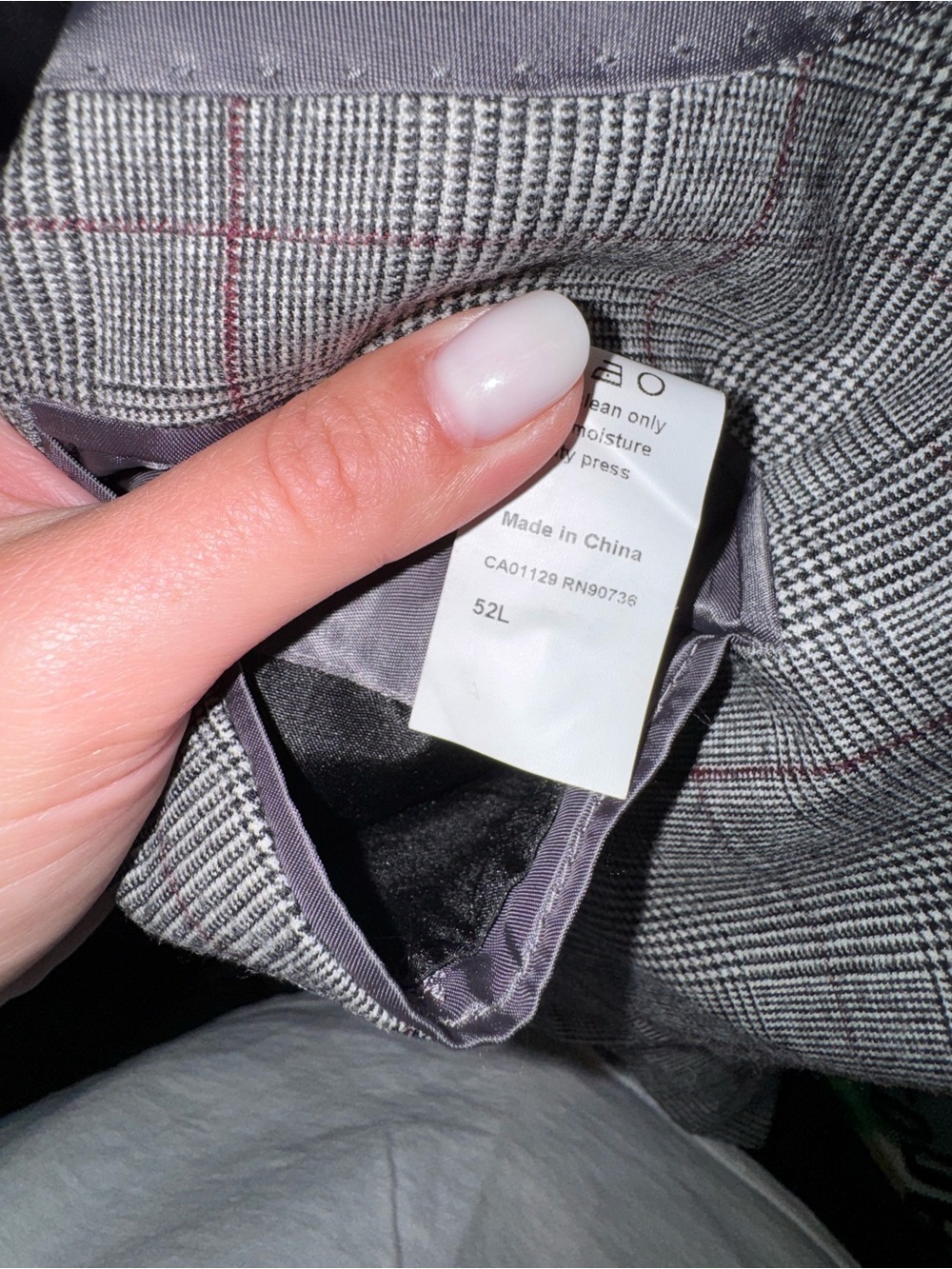 Ralph Lauren Gray Plaid Sport Coat with Subtle Red Windowpane - Picture 3 of 4